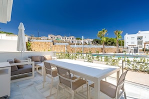 Terrasse / Balkon