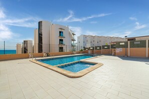 Holiday Home Swimming Pool
