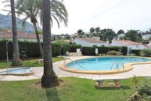 Holiday Home Swimming Pool