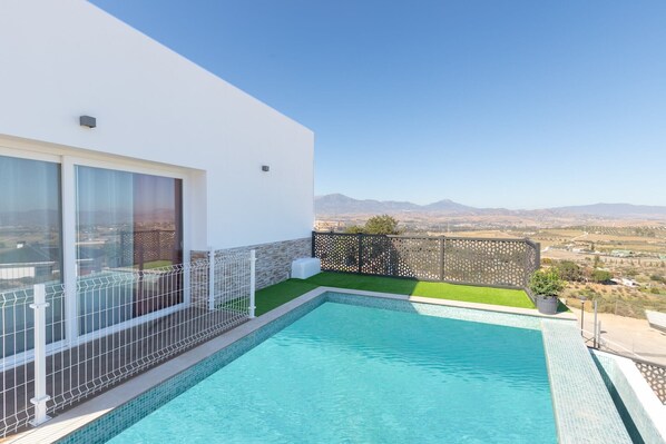 Piscine maison de vacances