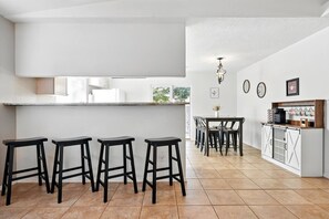 Barstools to sit at kitchen bar