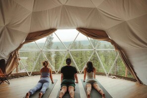 Morning yoga in the dome: an unforgettable way to greet the day.