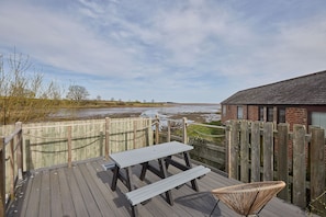 The Maltings, Waren Mill - Host & Stay