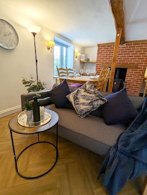 Living Room / Lounge