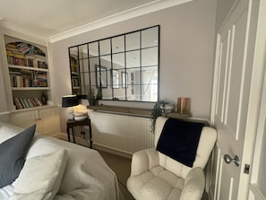 Living Room / Lounge