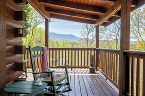 Bear Ridge's relaxing deck