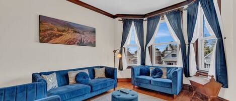 Architecture, Building, Furniture, Indoors, Living Room