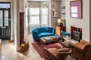 B 29 Wrotham Rd Living Room 7116