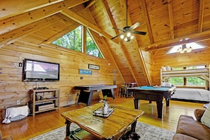 Spielezimmer