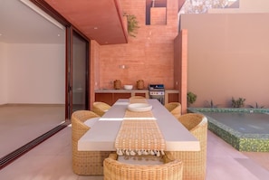 Outdoor dining