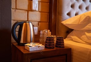 Kaffee und/oder Kaffeemaschine