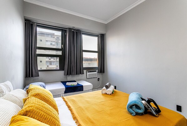 Photo of the whole room,Bedroom