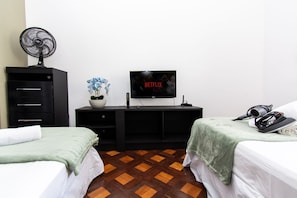Photo of the whole room,Bedroom