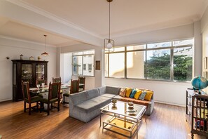 Communal lounge / TV room,Living Room,Dining area
