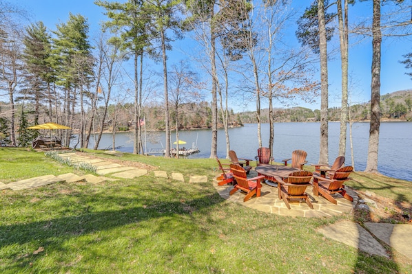 Cullowhee Vacation Rental | 3BR | 2.5BA | 1,440 Sq Ft | Stairs Required to Enter