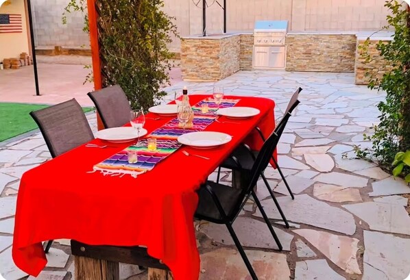 Outdoor dining