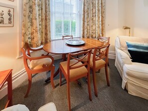 Living room/dining room | Viking Bay Apartment, Broadstairs
