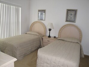 Twin Bed 2