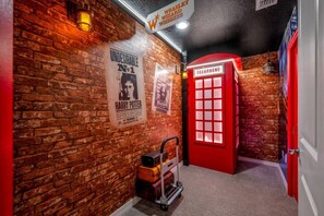 Low_1241_Emerald_Row_Way-38
