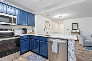 Full Service Kitchen