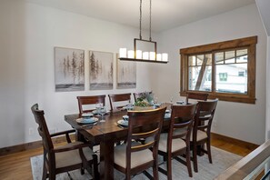 8 Person Dining table