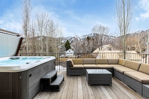 Bain à remous extérieur