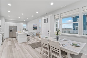 Open Floor Plan | Main Level