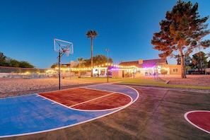 Sportplatz