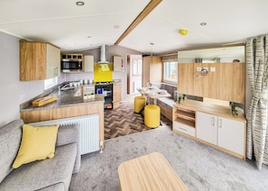 Eildon Retreat3 Bedroom (Pet Friendly) - Coldstream Holiday Park, Coldstream