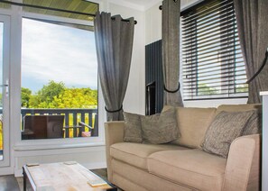 Bijou Bespoke Lodge - Belle Aire Holiday Park, Hemsby