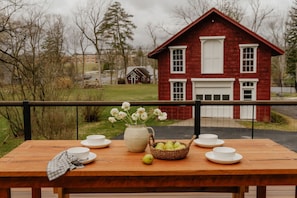 Enjoy dining al fresco with a beautiful lakeside view at your fingertips.