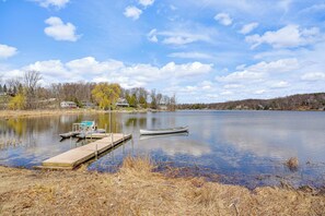 House Exterior | Private Dock | Kayak | Canoe | Paddleboard | Lake Access