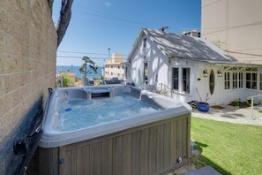 Hot Tub | Ocean View