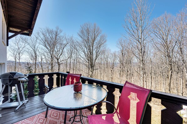Townhome Exterior | Back Deck | Mountain Views