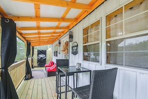 Exterior | Single-Story Studio | Mini-Split Heating & A/C | Free WiFi
