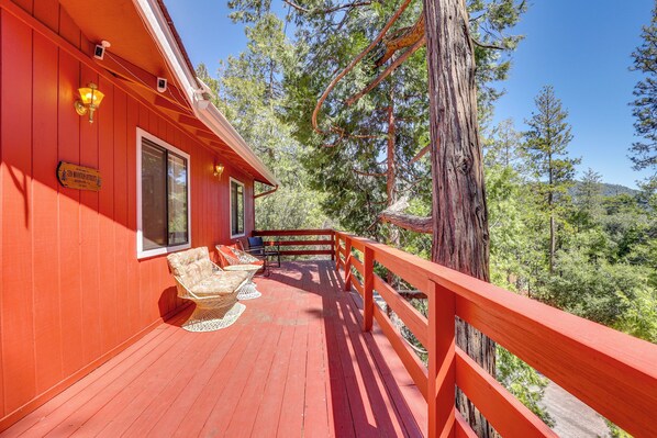 Idyllwild-Pine Cove Vacation Rental | 3BR | 2BA | Stairs Required | 1,800 Sq Ft