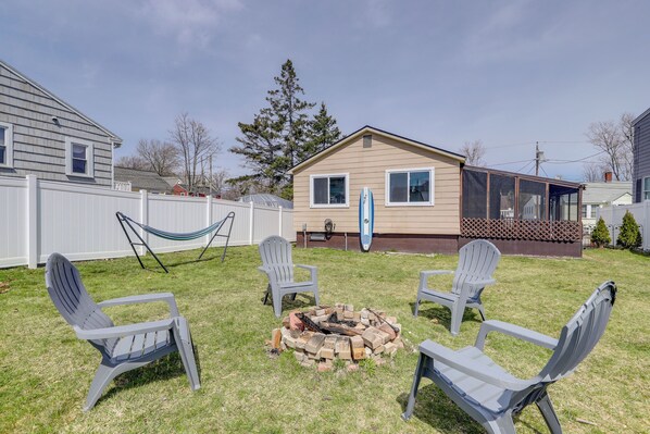 Old Orchard Beach Vacation Rental | 3BR | 1BA | 1,400 Sq Ft | Stairs to Enter
