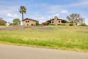 Property Exterior | Single-Story Home | Keyless Entry