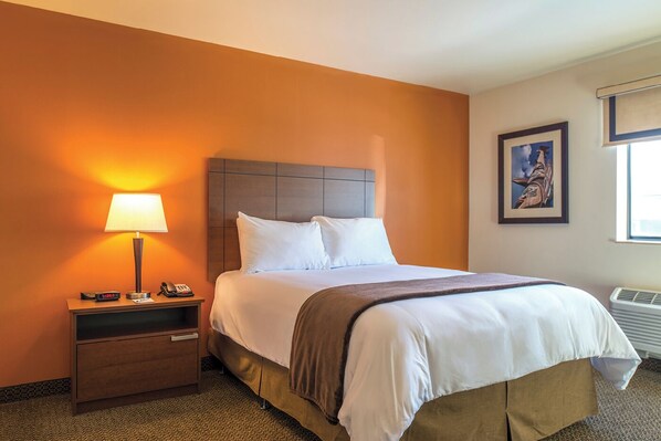 Comfortable Unit with King size bed