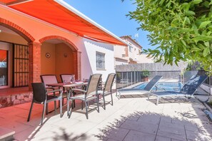 Piscine maison de vacances