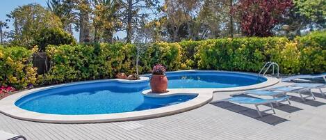 Holiday Home Swimming Pool