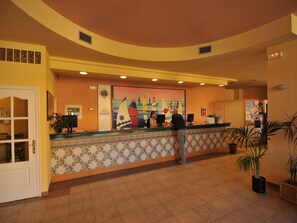 Entrance / Reception