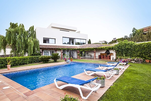 Extérieur maison de vacances [été]