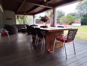 Outdoor dining