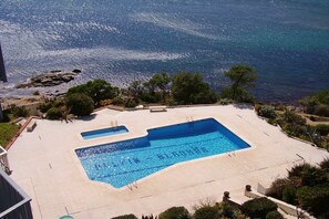 Holiday Home Swimming Pool