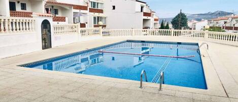 Holiday Home Swimming Pool