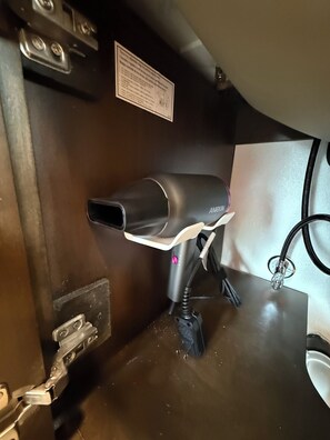 Badezimmerausstattung