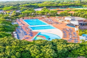 Schwimmbad des Ferienhauses