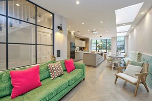 Kitchen and dining / living room