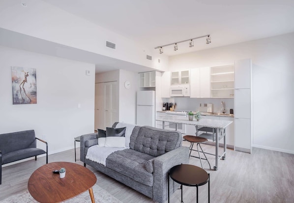 CozySuites Sky Central #3
